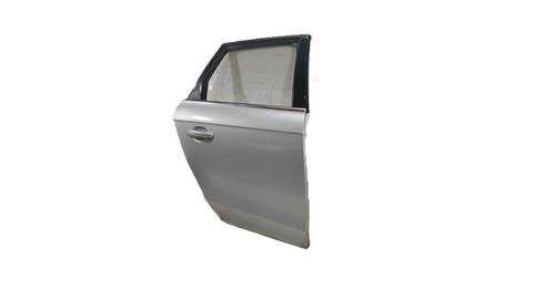 Foto 3ª: Puerta Trasera Derecha Audi A4 BASICO 2 TDI 120CV (2008)