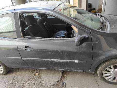 Puerta Delantera Derecha Renault Clio K4M800