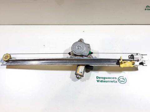 Foto 2ª: Elevalunas Eléctrico Delantero Derecho Nissan Primastar 1.9 DCI DIESEL CAT 101CV 74KW [F9Q760] (2004)