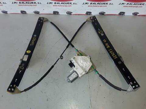 Elevalunas Manual Trasero Derecho Audi Q7 3.0 TDI 232CV