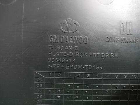 Foto 3ª: Tapizados Cartoneras Chevrolet Aveo LS 101CV 74KW [F14D4] (2009)