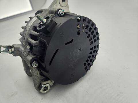 Foto 3ª: Alternador Toyota Auris ACTIVE 132CV 97KW [1ZR] (2014)