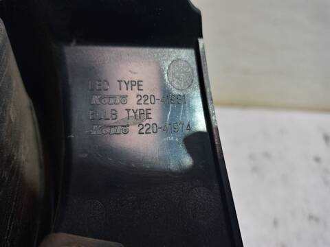 Foto 3ª: Piloto Trasero Derecho Mazda 3 CENTER-LINE 150CV 110KW [SHY6, SHY4] (2014)