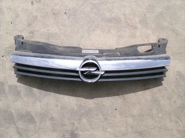 Rejilla Delantera Opel Astra 1.6 G MODELO H, 2003-2010