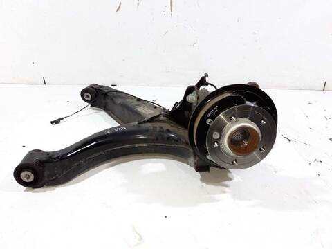 Foto 2ª: Mangueta Trasera Izquierda Mercedes Clase V 200 136CV 100KW (2014)