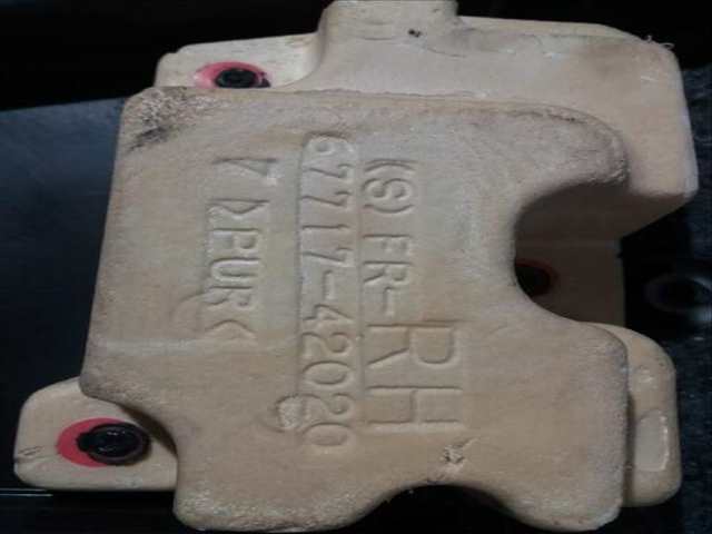 Foto 2ª: Tapizados Cartoneras Toyota Rav4 2.2 D-4D CAT 150CV (2005)