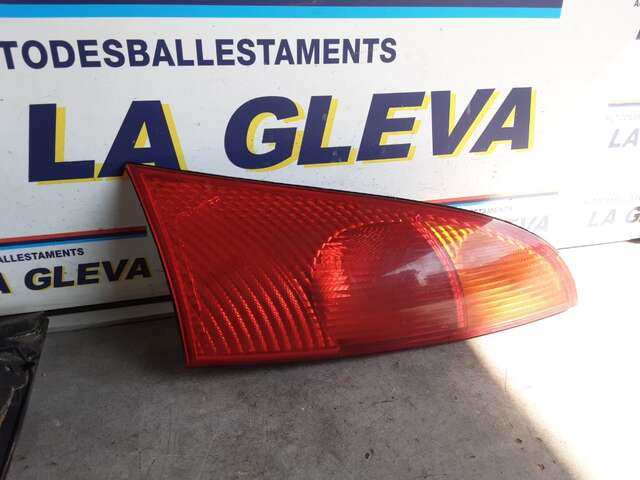 Piloto Trasero Derecho Ford Focus 1.8 TDDI