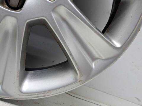 Foto 3ª: LLanta Chapa Audi A1 AMBITION 90CV 66KW [CAY] (2012)