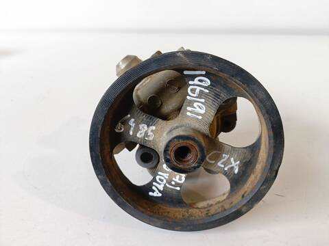 Bomba de Direccion Toyota Rav4 2.0 D-4D EXECUTIVE 4X4 2003 ) 116CV