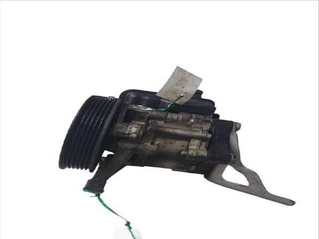 Foto 2ª: Bomba de Direccion Mercedes Clase C 160 C 200 CDI 204.001) (2007)