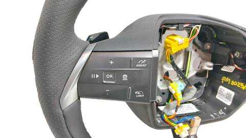Foto 3ª: Volante Opel Grandland GS 1 131CV [HN09] (2017)