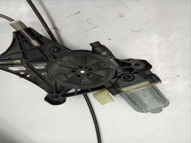 Foto 3ª: Elevalunas Eléctrico Delantero Izquierdo Audi Q3 35 TDI 150CV 110KW [DFGA,DTSA,DTSB,DXPA] (2023)