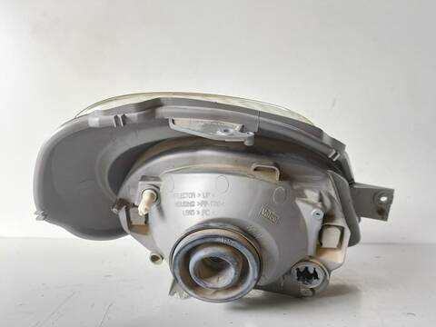 Foto 3ª: Faro Izquierdo Renault Trafic 29 CN DOBLE CABINA 101CV (2001)