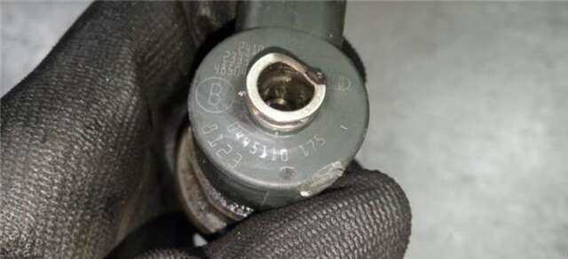 Foto 1ª: Inyectores Opel Astra 1.7 CDTI [Z 17 DTH]