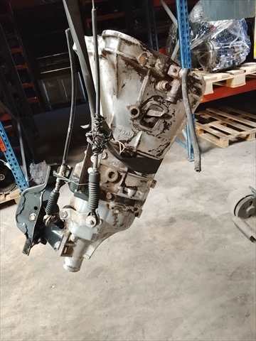 Foto 2ª: Caja Cambios Nissan Serena 2.3 D [D/LD23 A] (1996)