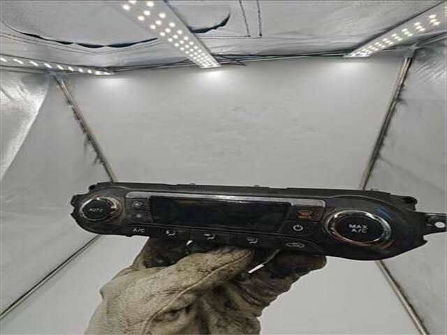 Foto 1ª: Mando Climatizador Ford C Max 1.6 TREND [1.6 LTR. - 70 KW TDCI CAT] (CB7)(2010 _)