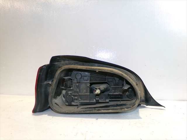 Foto 3ª: Piloto Trasero Derecho Citroen Saxo 1.4 G 1996-1999 [KFX] (1996)