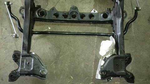 Foto 2ª: Puente Delantero Mercedes Clase V 200 136CV 100KW (2014)