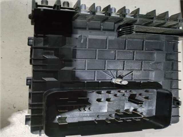 Foto 2ª: Caja Reles Fusibles Seat Leon 2.0 TDI 16V [BKD]