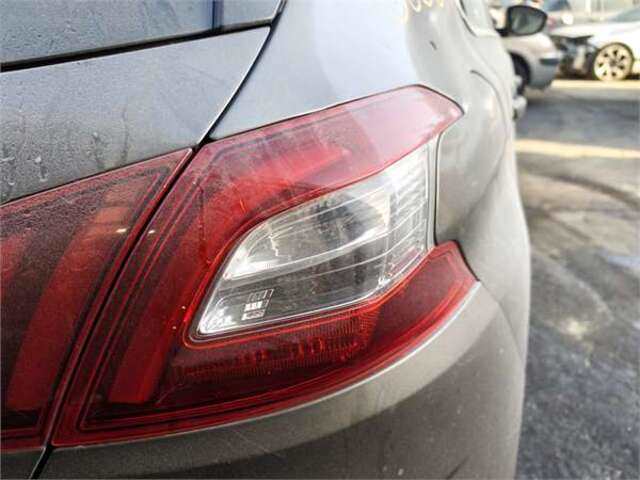 Piloto Trasero Derecho Peugeot 308 1.2 ACTIVE [1.2 LTR. - 96 KW 12V E-THP - PURETECH]
