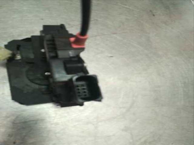 Foto 3ª: Cerradura Puerta Trasera Izquierda Opel Corsa EXPRESSION 75CV 55KW [B14XER] (2017)