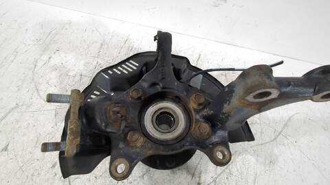 Foto 3ª: Mangueta Delantera Izquierda Toyota Auris 1.6 ZRE151_) 124CV [1ZR-FE] (2006)