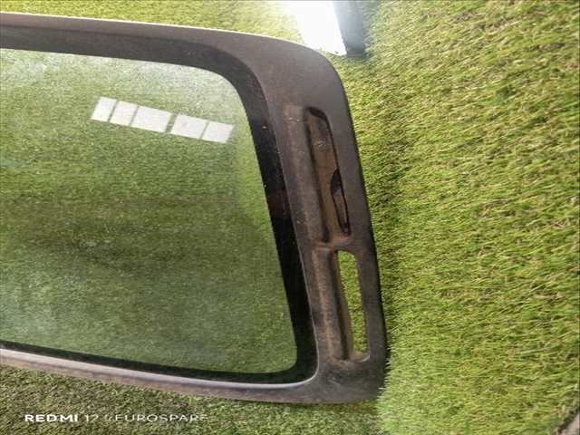 Foto 2ª: Luna Delantera Izquierda Nissan Patrol 3.0 D GR Y61 3P [ZD30] (2002)