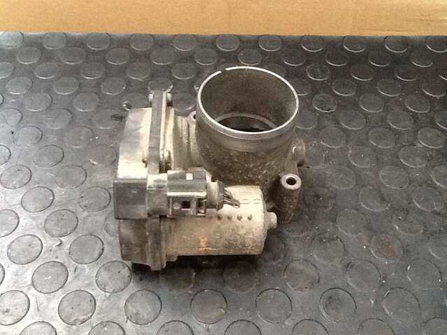 Foto 2ª: Caja Mariposa Skoda Fabia 1.600 16V105CV/77KW 0CV [BTS] (2009)