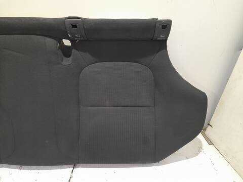 Foto 3ª: Asientos Traseros Jaguar XE 2.0 TURBO CAT 241CV 177KW (2014)