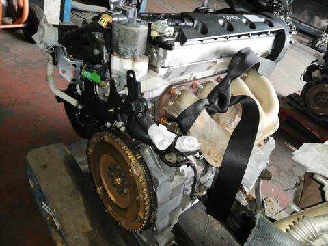 Foto 3ª: Motor Completo Peugeot 206 RFN (2002)