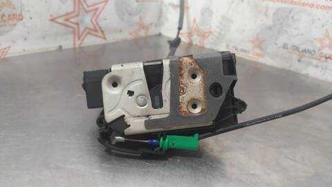 Foto 3ª: Cerradura Puerta Trasera Derecha Ford Kuga TITANIUM 180CV 132KW [T8MA] (2016)