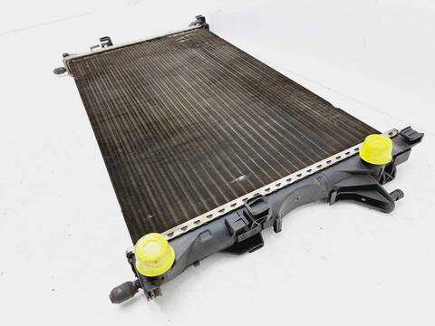 Foto 3ª: Radiador Motor Renault Laguna AUTHENTIQUE 110CV 81KW [F9Q D6] (2005)