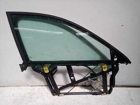 Foto 3ª: Elevalunas Eléctrico Delantero Derecho Audi A6 2.5 TDI QUATTRO 180CV [BAU] (2001)