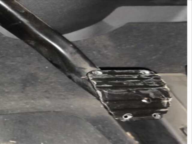 Foto 3ª: Pedal Freno Bmw Serie 1 114 N47D20C BERLINA (2004)