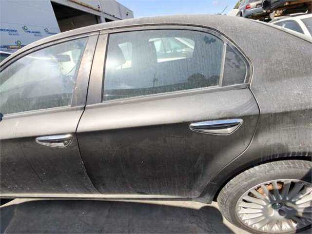 Puerta Trasera Izquierda Alfa Romeo 159 1.9 JTDM 16V DISTINCTIVE [1.9 LTR. - 110 KW JTD (M) 16V CAT]