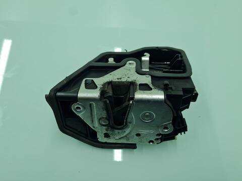 Cerradura Puerta Trasera Izquierda Bmw Serie 1 114 118D 143CV 105KW