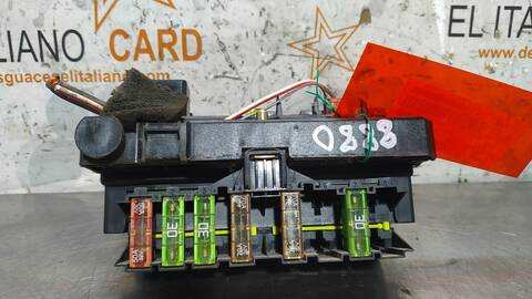 Foto 2ª: Caja Reles Fusibles Peugeot 206 CC 136CV 100KW [RFN] (2001)