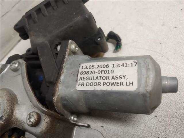 Foto 3ª: Elevalunas Eléctrico Delantero Izquierdo Toyota Corolla 2.2 D-4D SPORT [2.2 LTR. - 130 KW D-CAT] [2AD-FHV]
