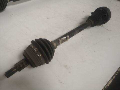 Transmision Delantera Izquierda Volkswagen Golf AEH BERLINA