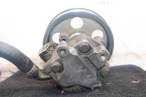 Foto 3ª: Bomba de Direccion Audi A4 2.0 FSI 150CV 110KW (2002)