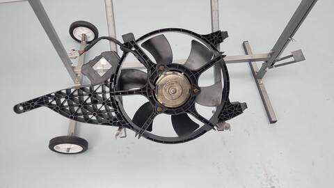 Foto 2ª: Electroventilador Nissan Pathfinder 2.5 DCI SE 190CV 140KW [YD25] (2014)
