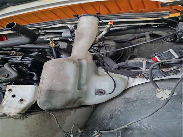 Deposito Limpiaparabrisas Mercedes Sprinter 310/311/313/314/316 CDI 906.631/633/635/637) 114CV 84KW CAJA CERRADA