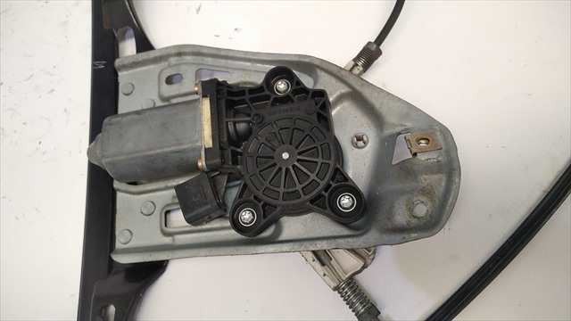 Foto 3ª: Elevalunas Eléctrico Delantero Izquierdo Mercedes Clase C 220 2.2 DIESEL [D/611962] (2006)