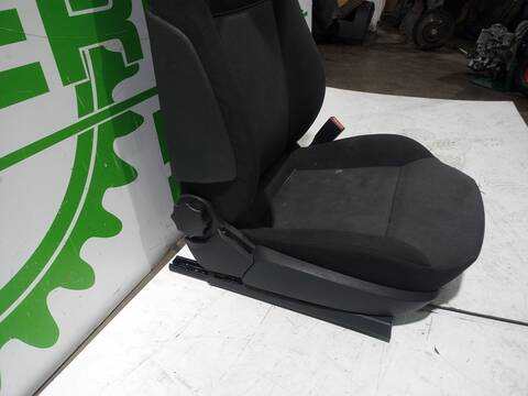 Foto 3ª: Asiento Delantero Derecho Opel Astra ESSENTIA BERLINA 90CV 66KW [Z14XEP] (2006)