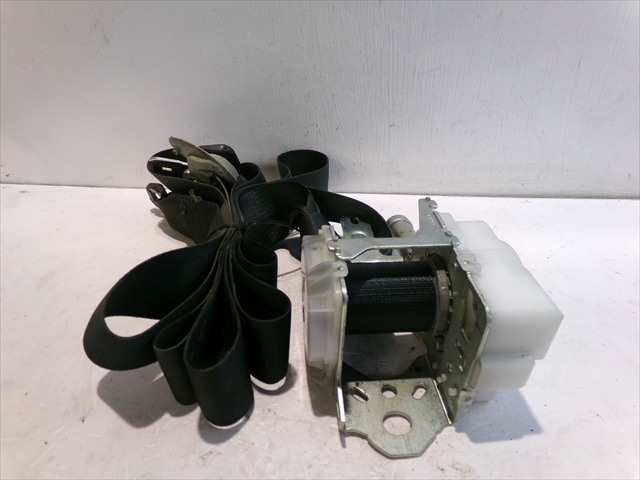 Foto 1ª: Cinturón Delantero Derecho Toyota Auris 2.0 D FAMILIAR, 2012-2015 [1AD] (2015)
