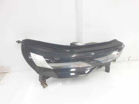 Faro Derecho Renault Clio SIN DEFINIR 130CV 97KW