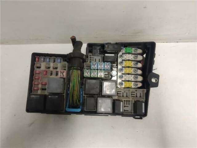 Foto 1ª: Caja Reles Fusibles Ford C Max 1.6 TDCI (CB3)(2007 _2010) [G8DB]