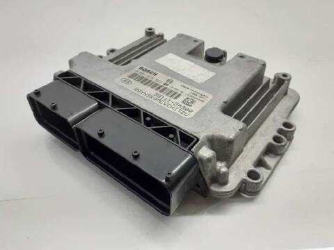 Centralita Motor ECU Kia Venga EMOTION 128CV 94KW