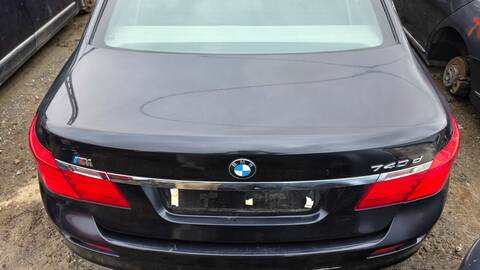 Portón Bmw Serie 7 740 D 306CV 225KW