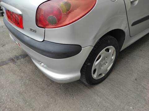 Foto 3ª: Paragolpes Trasero Peugeot 206 KFW (2003)